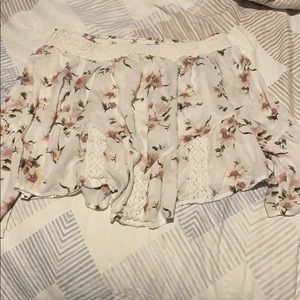 Off-the-shoulder top